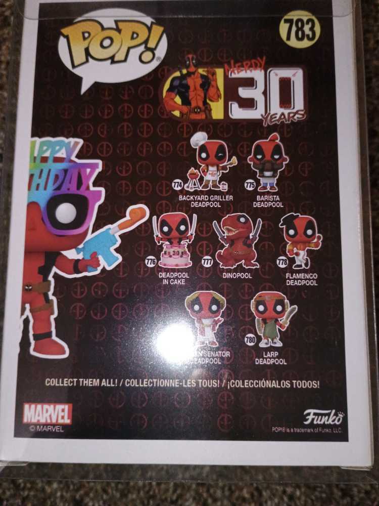 Marvel: Deadpool With Birthday Glasses #783 - Funko (Deadpool) action figure collectible [Barcode 889698546874] - Main Image 3