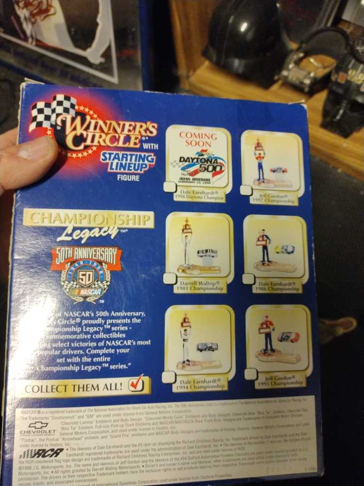Dale Earnhardt - Winners Circle (Nascar) action figure collectible [Barcode 076281561530] - Main Image 3