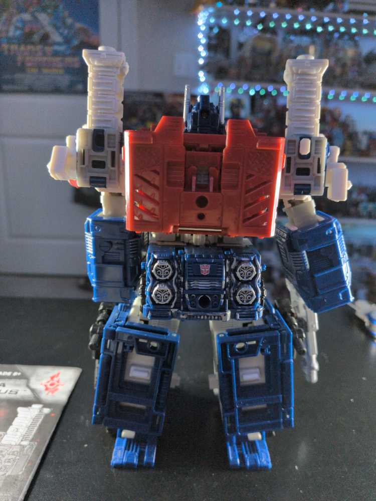 Ultra Magnus Siege - Hasbro (War For Cybertron Trilogy) action figure collectible - Main Image 3