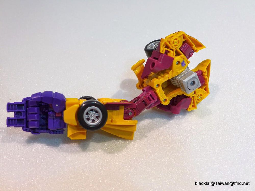 Transformers Combiner Wars Dragstrip Stunticon - Hasbro (Transformers Decepticon Stunticon Combiner Wars) action figure collectible - Main Image 2