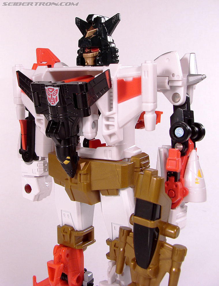 Transformers Universe Superion  action figure collectible - Main Image 3