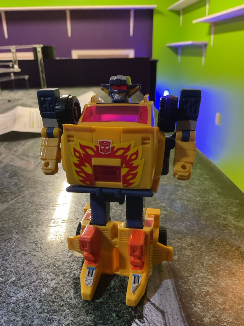 Transformers G1 Scorch Turbomaster European Exclusive - Hasbro / Takara (G1 Transformers) action figure collectible - Main Image 3