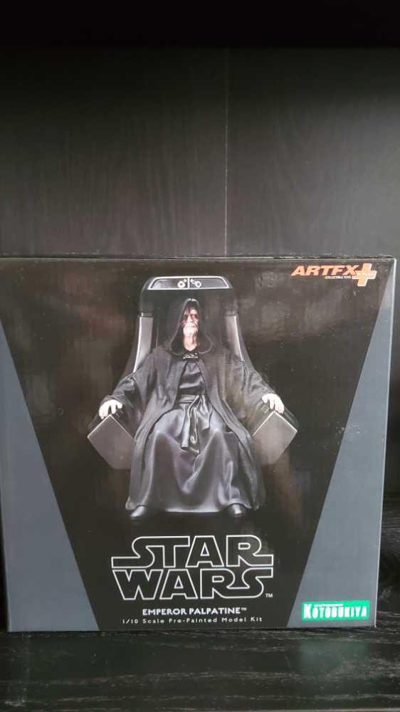Kotobukiya - Emperor Palpatine - Star Wars  action figure collectible [Barcode 190526006973] - Main Image 1