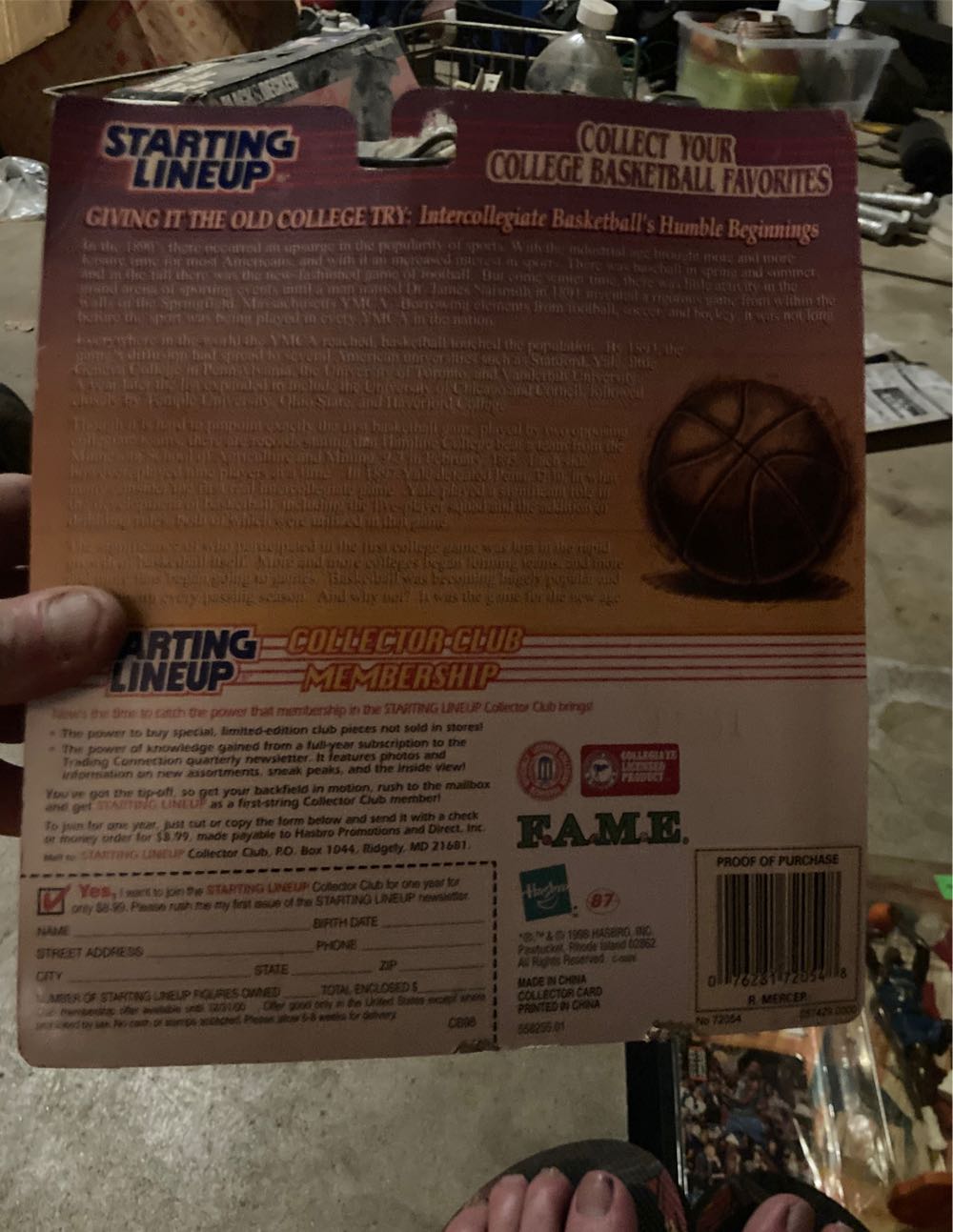 Starting Lineup Ron Mercer Nba Superstar Kentucky Wildcats Fame - STARTING LINEUP action figure collectible [Barcode 076281720548] - Main Image 2