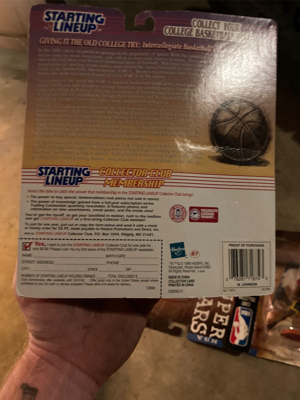 Ncaa Basketball Starting Lineup Magic Johnson Michigan State University - Hasbro Inc action figure collectible [Barcode 076281718743] - Main Image 2