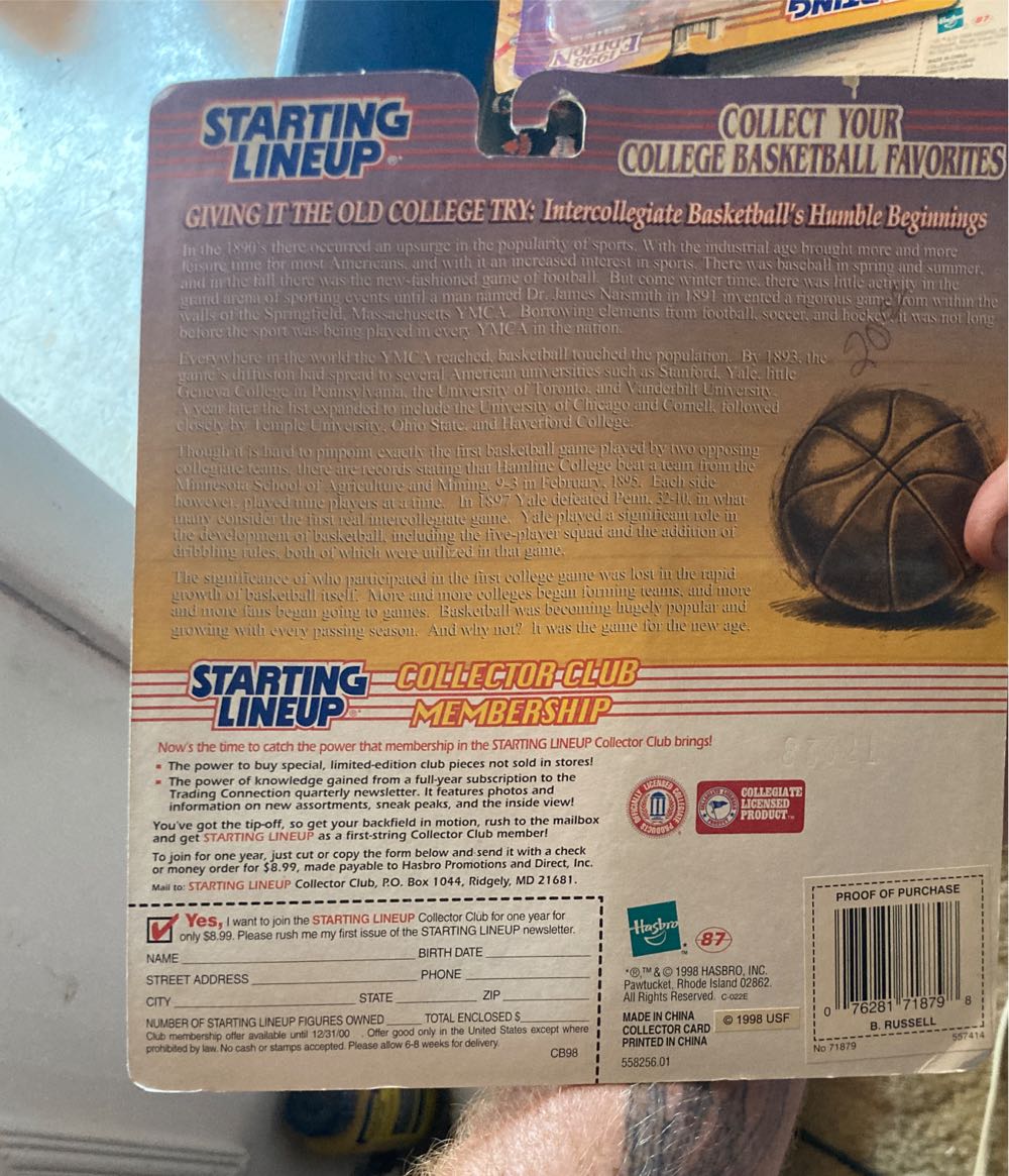 Starting Lineup Ncaa Basketball Bill Russell University Of San Francisco  action figure collectible [Barcode 076281718798] - Main Image 2