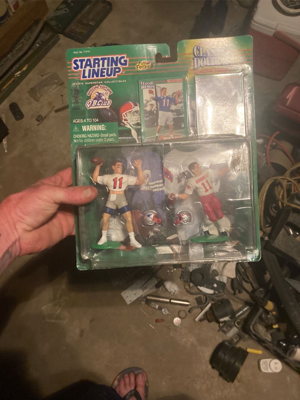 Lineup Drew Bledsoe Starting Lineup Classic Doubles Drew - STARTING LINEUP action figure collectible [Barcode 076281717869] - Main Image 3