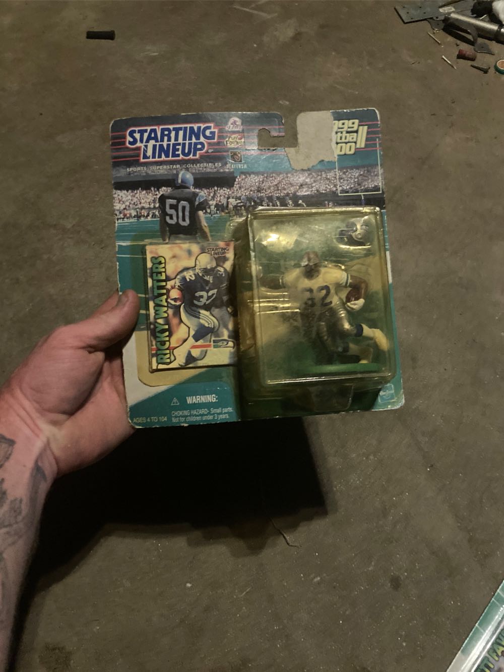 Starting Lineup Ricky Watters - STARTING LINEUP action figure collectible [Barcode 076930721537] - Main Image 3