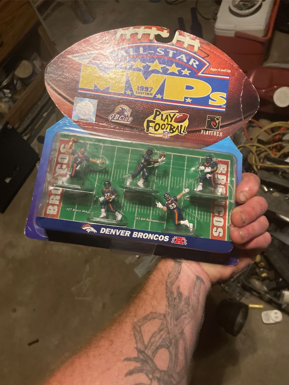 Mvp Edition Denver Broncos All Star Mvp - Galoob toys (Sports) action figure collectible [Barcode 047246741373] - Main Image 3