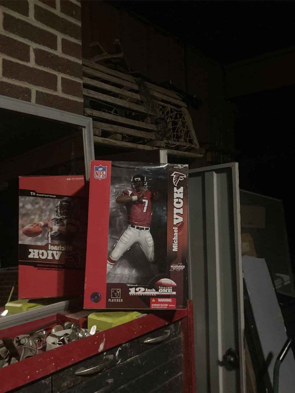 Michael Vick Nfl Qb 12 Inch Series 1 New Mcfarlane Sports Atlanta Falcons  action figure collectible [Barcode 787926703849] - Main Image 4