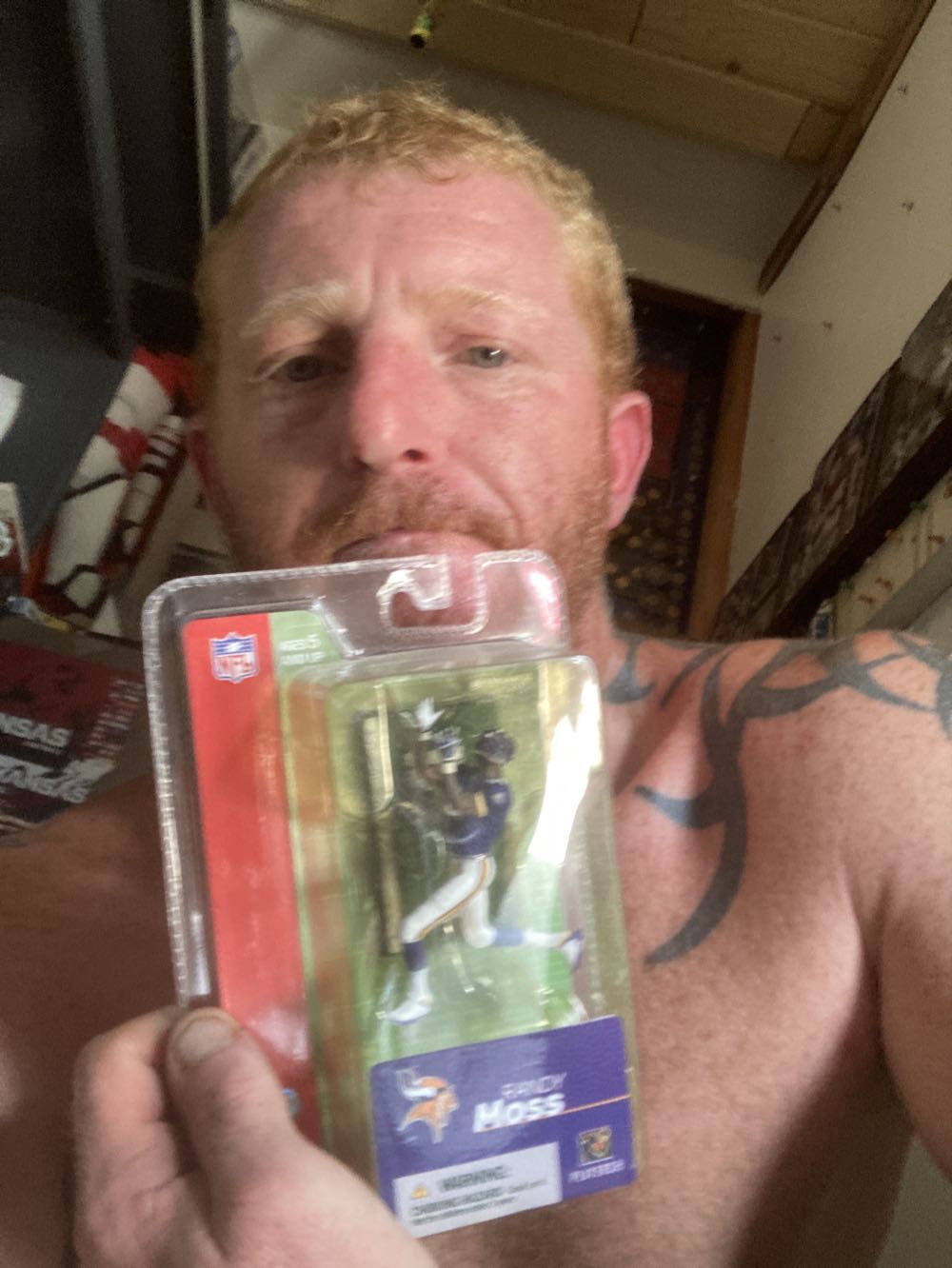 Mcfarlane Toys Nfl Football 3” Randy Moss Vikings Action Figure ...  action figure collectible [Barcode 787926761863] - Main Image 3