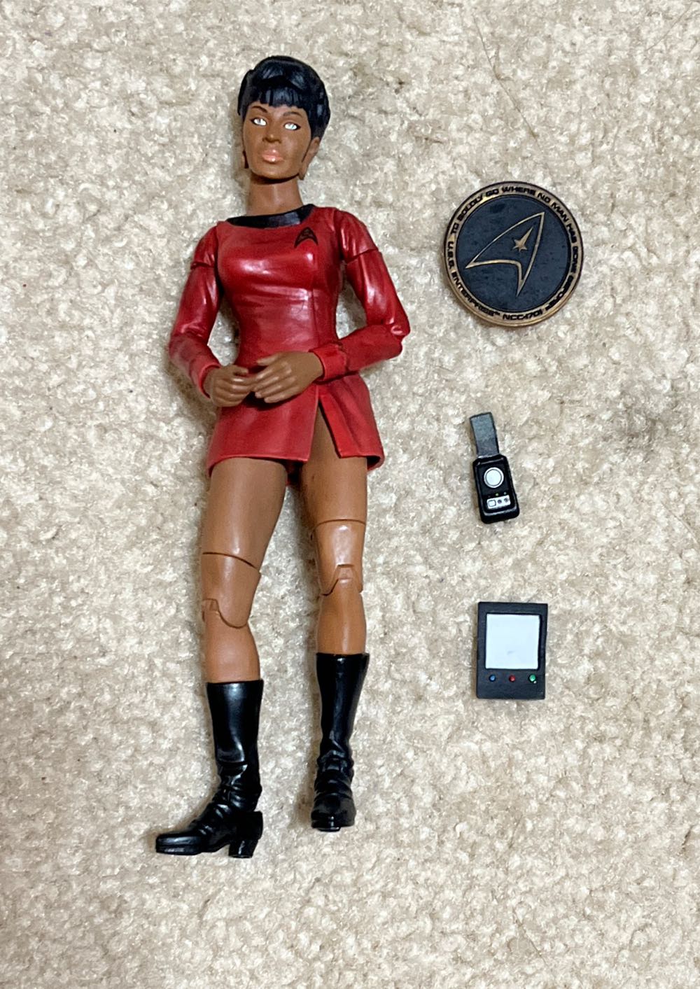 Lieutenant Uhura - Diamond Select Toys ((TV 1966) Star Trek) action figure collectible - Main Image 2