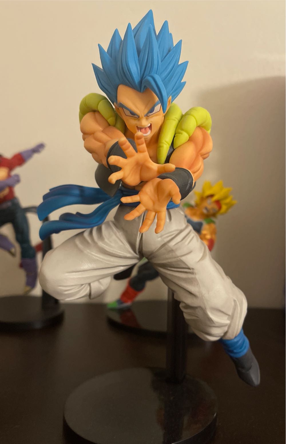 SSGSS Gogeta  - Banpresto - Bandai action figure collectible - Main Image 2