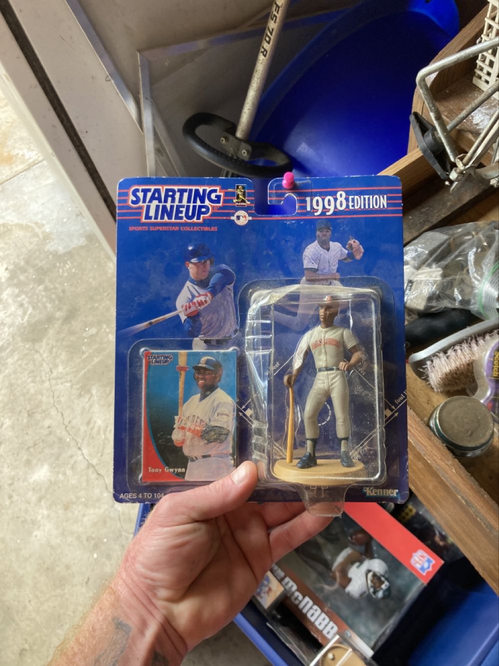 Lineup Tony Gwynn Starting Lineup Tony - STARTING LINEUP action figure collectible [Barcode 076281714929] - Main Image 3