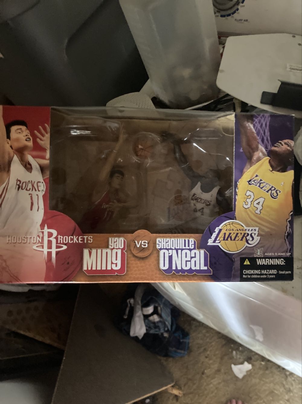 Mcfarlane Sportspicks Nba Basketball Yao Ming Vs Shaquille O’neal Box Set - McFarlane action figure collectible [Barcode 787926705119] - Main Image 2