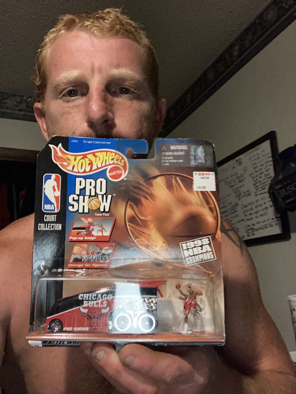 New Hot Wheels Nba Pro Show Team Pack Chicago Bulls Michael Jordan Pippen - Hot Wheels (Mattel) action figure collectible [Barcode 074299216763] - Main Image 4