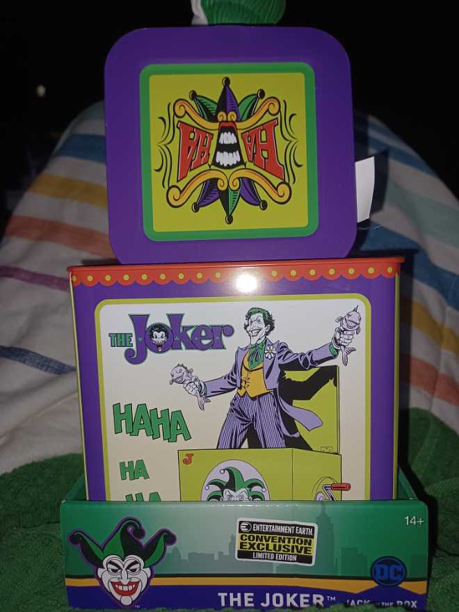 The Joker Jack In The Box - JLA Direct (The Joker) action figure collectible [Barcode 840417105833] - Main Image 2