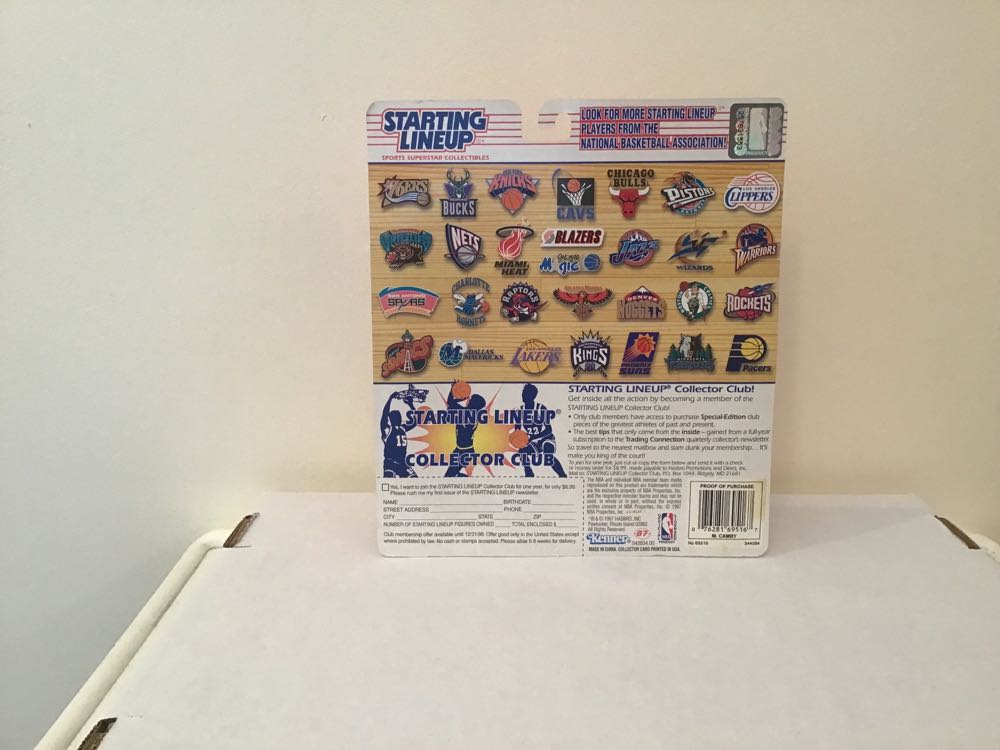 Marcus Camby - Kenner action figure collectible - Main Image 2