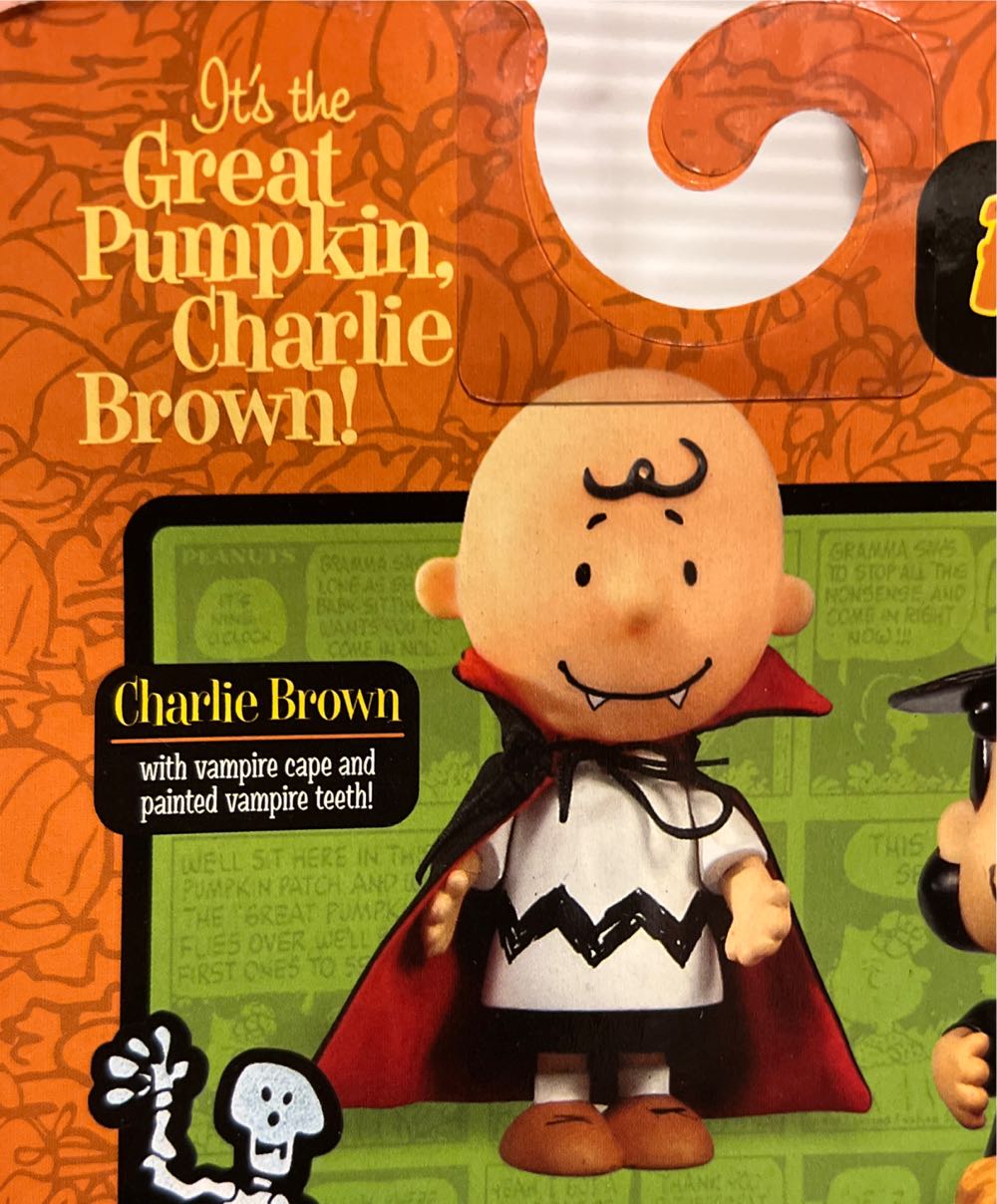 Peanuts Charlie Brown Vampire Great Pumpkin Doll Forever Fun - Forever Fun (Peanuts) action figure collectible [Barcode 879104010181] - Main Image 4