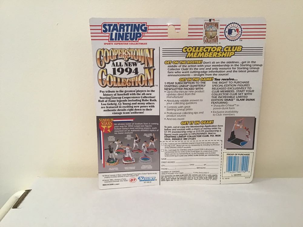 Lou Gehrig - Kenner (Cooperstown Collection) action figure collectible - Main Image 2