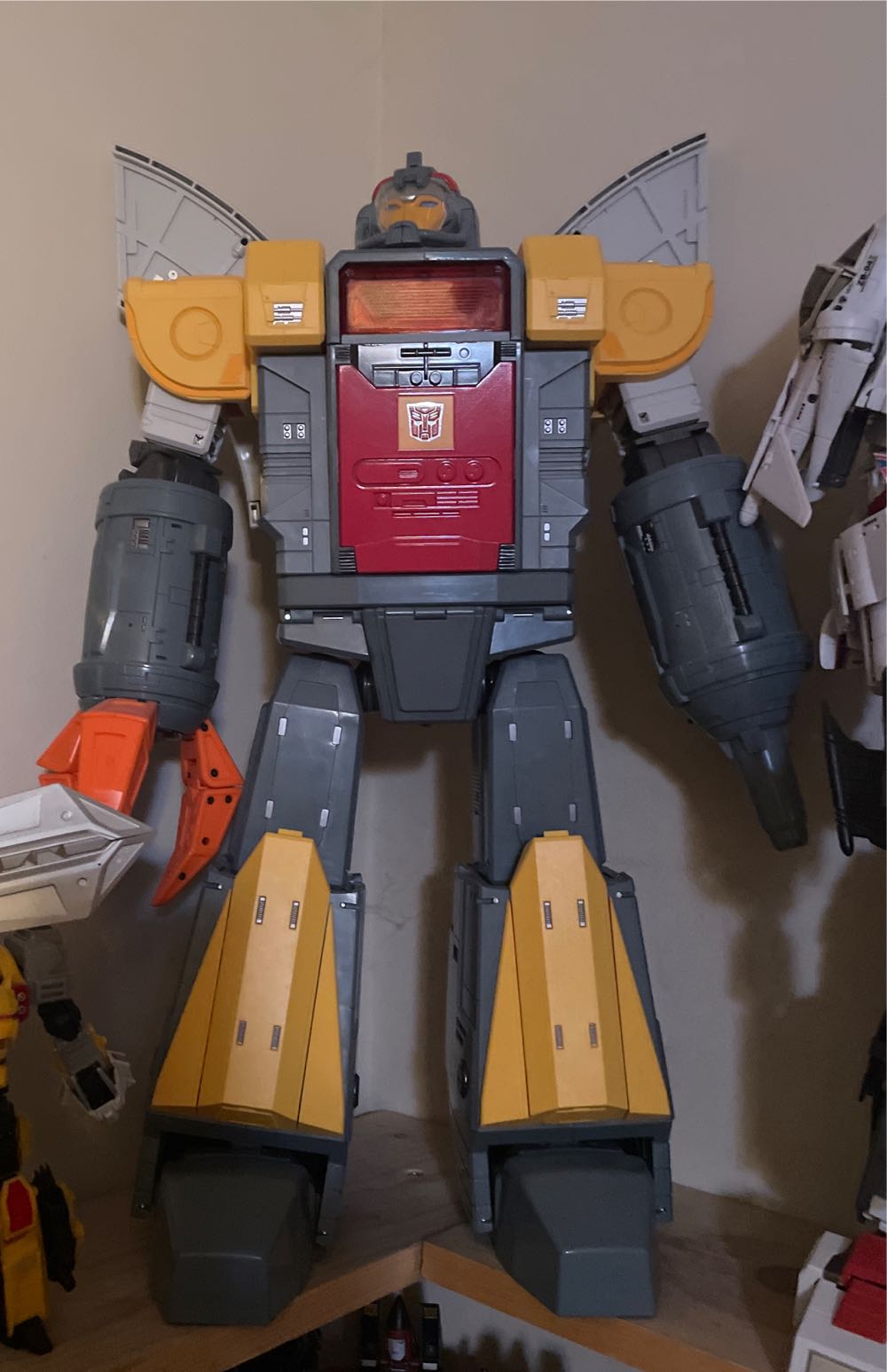 Gabriel (Omega Supreme) - Dx9 (3rd Party Transformers Masterpiece) action figure collectible - Main Image 3