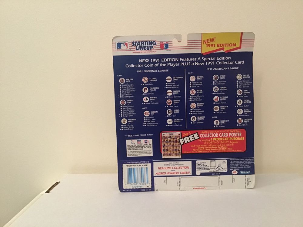 Ken Griffey, Jr. - Kenner action figure collectible - Main Image 2