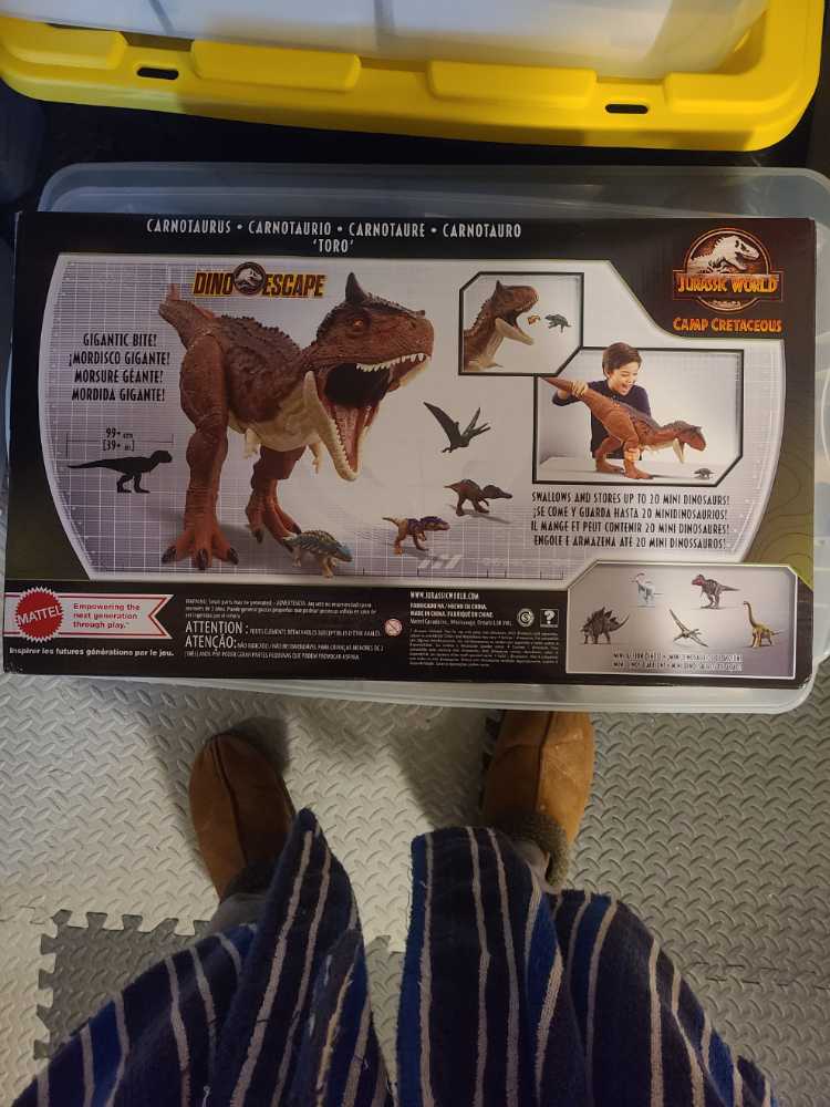 Mattel Jurassic World Colossal Carnotaurus Toro Dinosaur Action Figure Camp Cretaceous With Stomach-release Feature 36-in Long Realistic Sculpting Kid Gift Age 4 Years & Up - Mattel action figure collectible [Barcode 194735005666] - Main Image 3