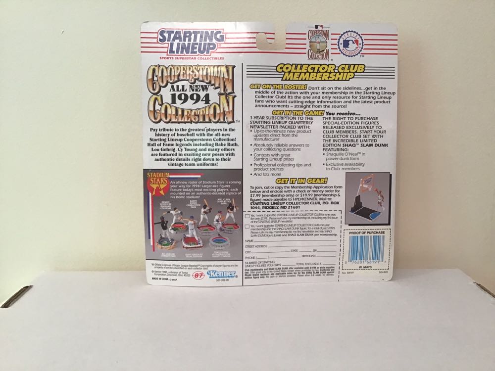 Willie Mays - Kenner (Cooperstown Collection) action figure collectible - Main Image 2