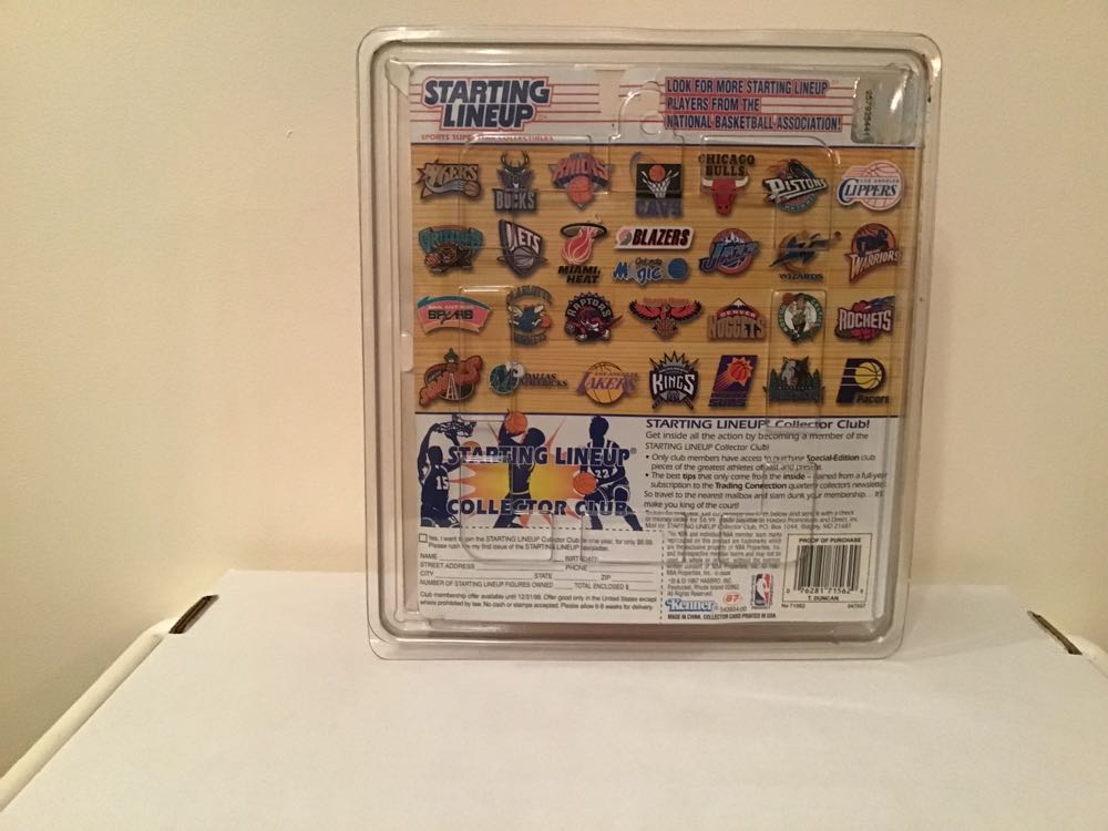 Tim Duncan - Kenner action figure collectible - Main Image 2