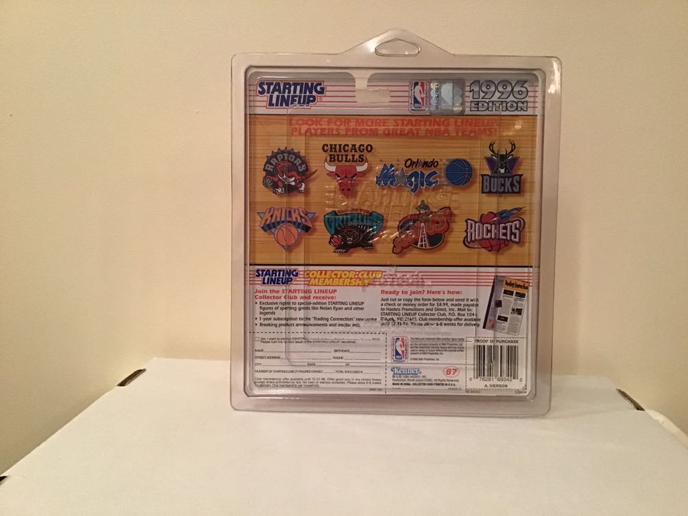 Allen Iverson - Kenner action figure collectible - Main Image 2