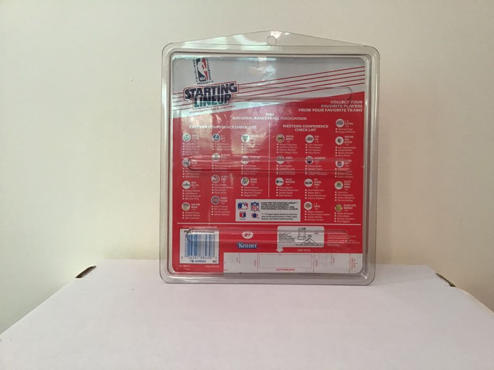 Michael Jordan - Kenner action figure collectible - Main Image 2