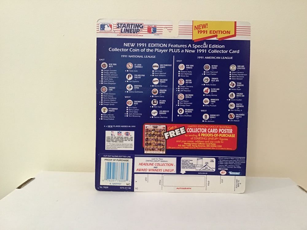 Ken Griffey, Jr. - Kenner action figure collectible - Main Image 2