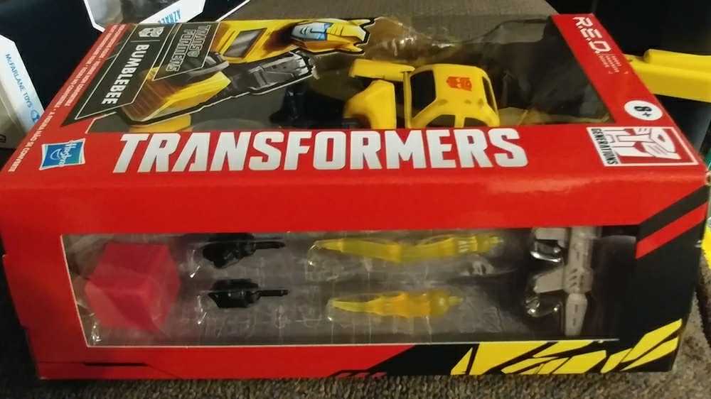Bumblebee R.E.D. - Hasbro (Transformers R.E.D.) action figure collectible [Barcode 5010993828944] - Main Image 3