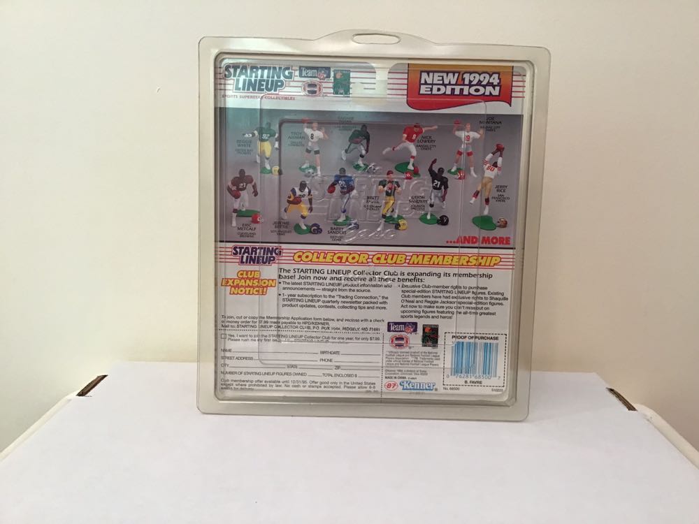 Brett Favre - Kenner action figure collectible - Main Image 2