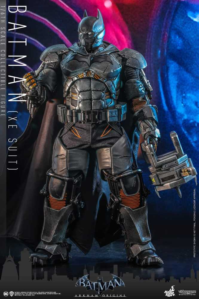 Batman (XE Suit), Arkham: Origins (1:6) - Hot Toys (Batman: Arkham City (2013)) action figure collectible - Main Image 2