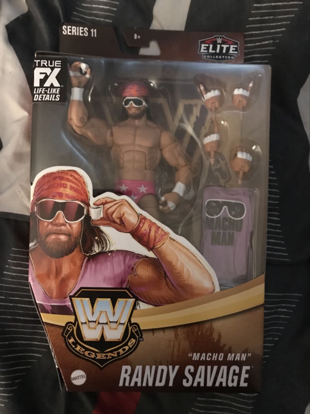 Macho Man Randy Savage - Mattel (WWE Elite Legends) action figure collectible [Barcode 887961948011] - Main Image 2