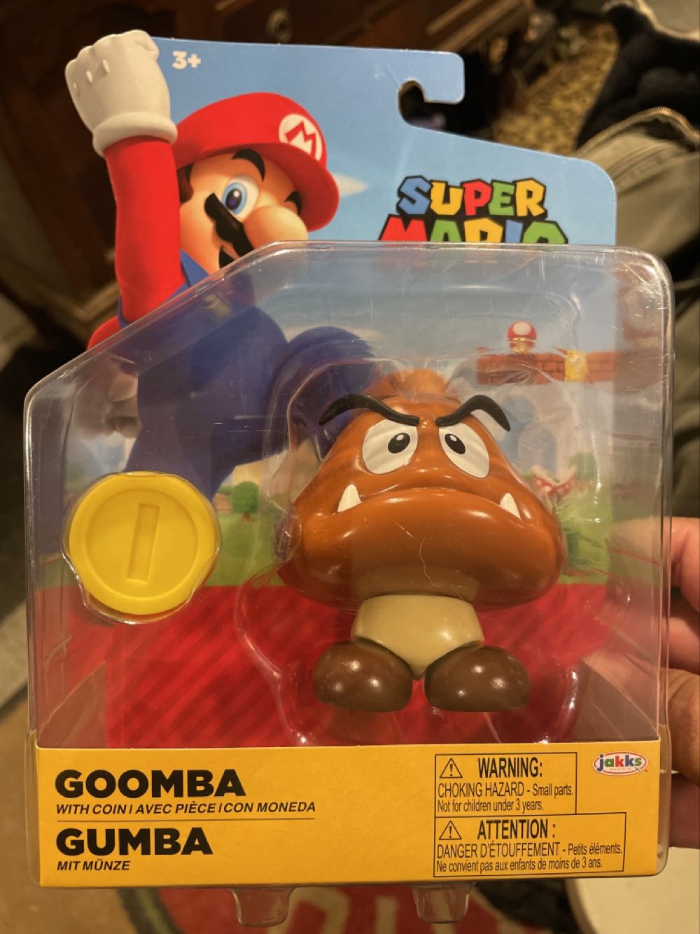 Super Mario: Goomba - JAKKS Pacific, Inc. (Super Mario) action figure collectible [Barcode 192995407329] - Main Image 2
