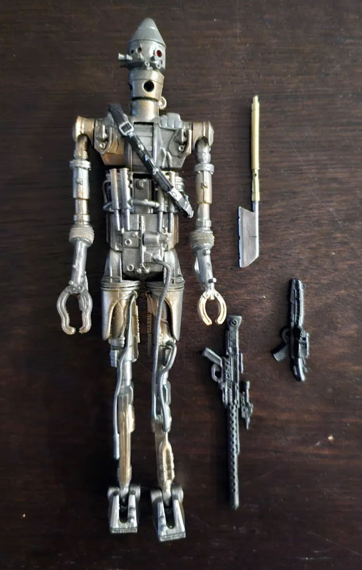 IG-88 TBS Archive - Hasbro (Star Wars: Episode V - The Empire Strikes Back) action figure collectible - Main Image 3