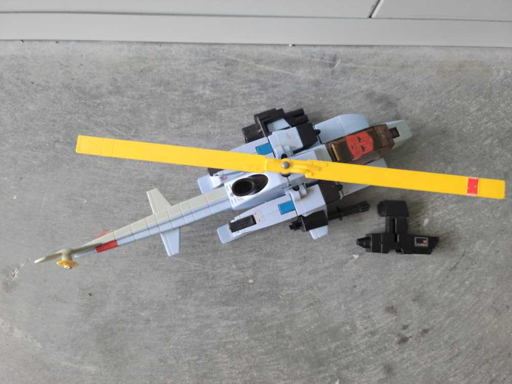 Whirl Vehicle Mode - Hasbro (1985) action figure collectible - Main Image 3