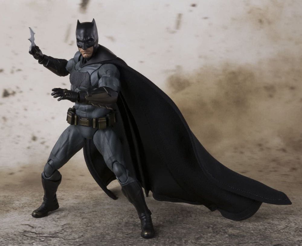Batman - Bluefin Distribution Toys (Zack Snyder’s Justice League) action figure collectible - Main Image 2