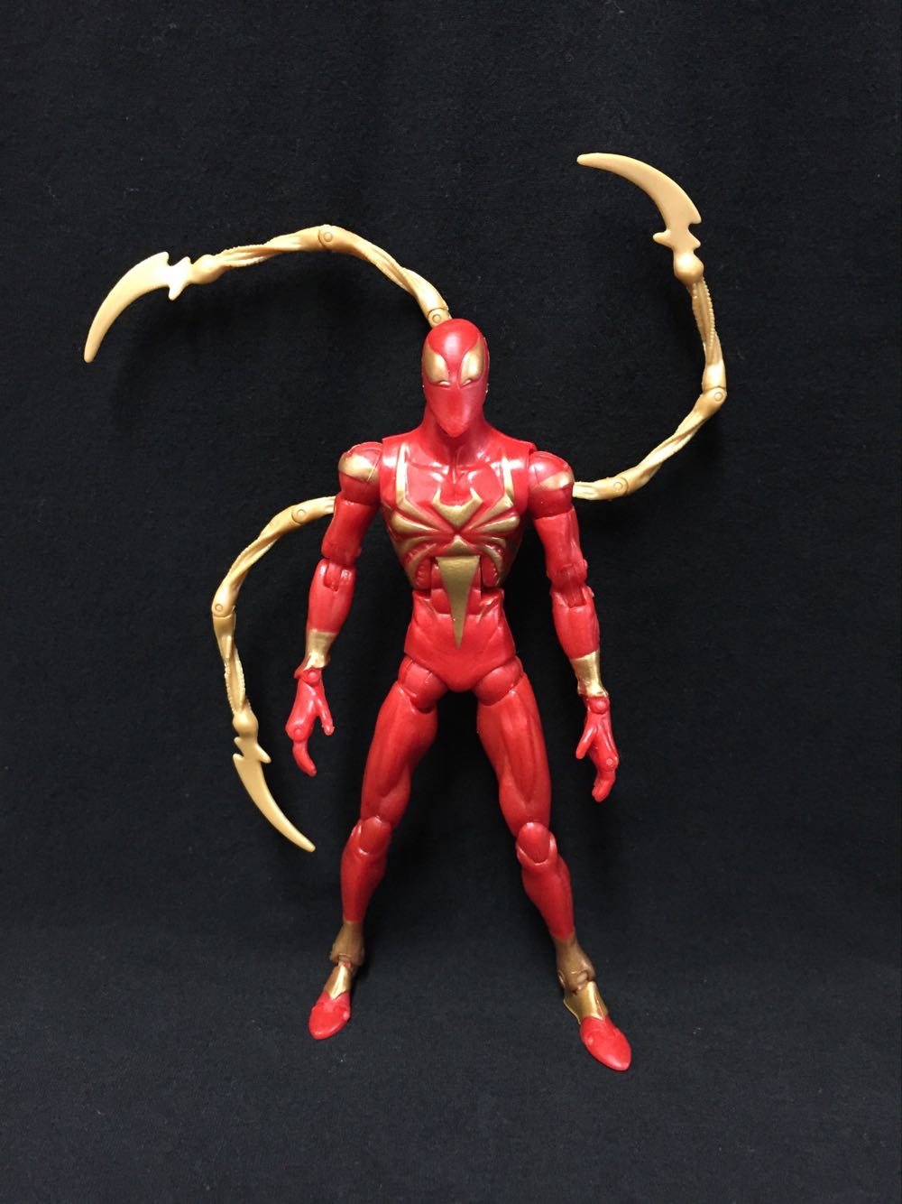 Iron Spider (Classic) - Hasbro (Spider-man Classic Heroes) action figure collectible [Barcode 653569479253] - Main Image 3