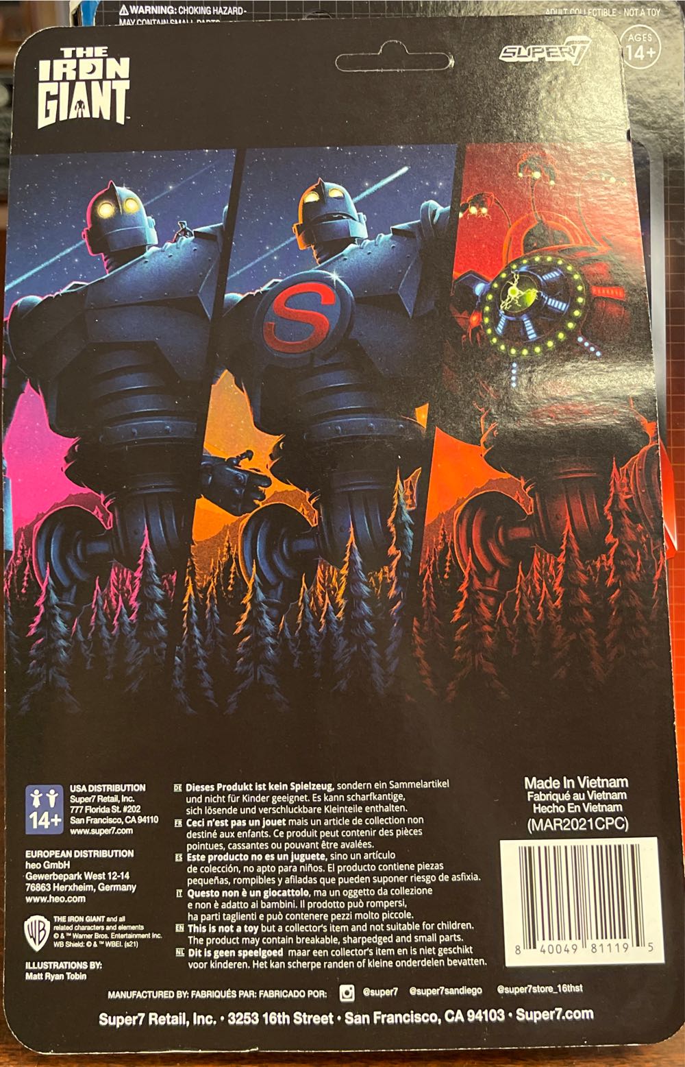 The Iron Giant Battle Mode Reaction - Super 7 action figure collectible [Barcode 840049811195] - Main Image 2