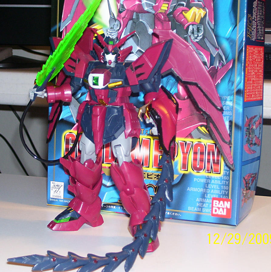Epyon HG 5 1/100 - Bandai (High Grade) action figure collectible [Barcode 045557035259] - Main Image 2