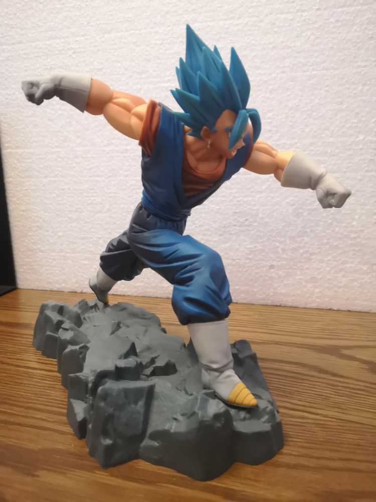 Vegito Ssjblue - Banpresto - Bandai action figure collectible - Main Image 3