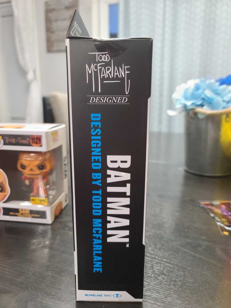 Batman (Todd Mcfarlane Design) - McFarlane Toys™ (DC Multiverse) action figure collectible - Main Image 3