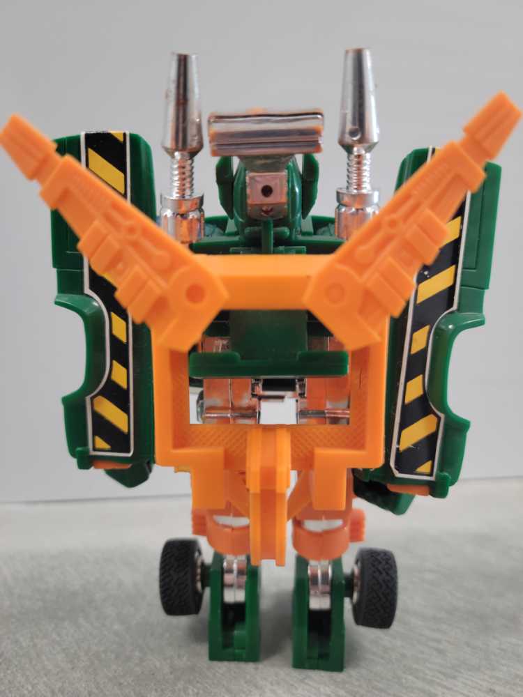 Hoist 2nd Robot Mode 1985 Cars - Hasbro (1985) action figure collectible - Main Image 4