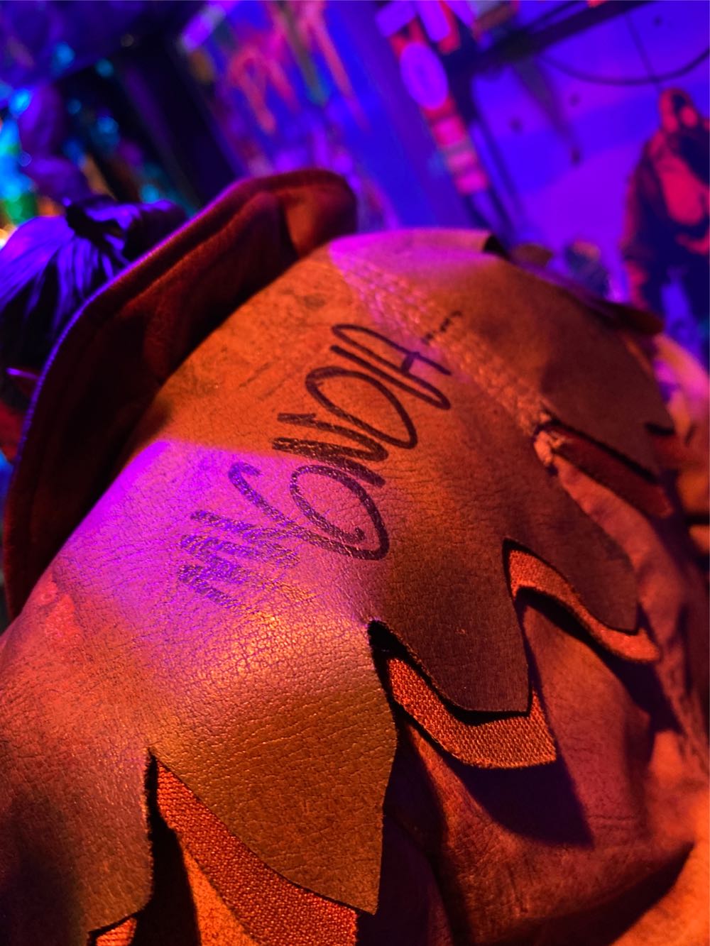 Hellboy - Mezco (Hellboy Figures) action figure collectible - Main Image 4