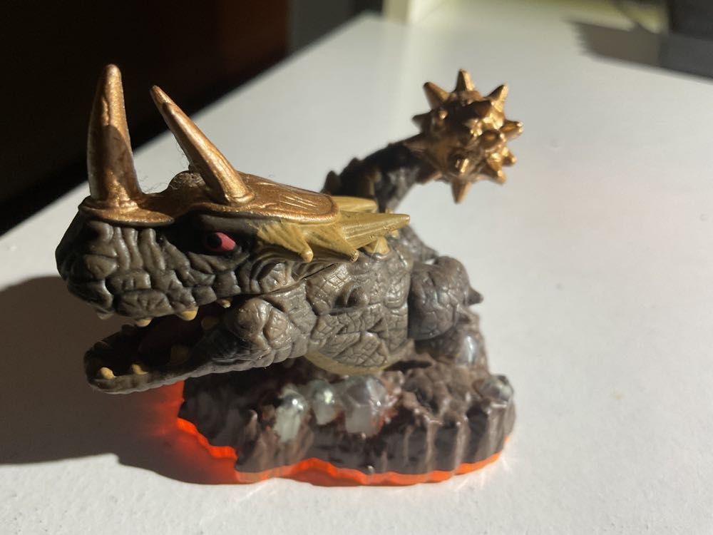 Bash | 2 - Skylanders Giants action figure collectible - Main Image 2