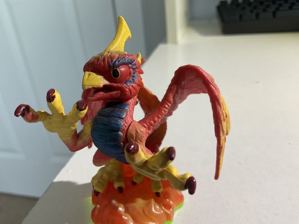 Sunburn - Skylanders Spyro’s Adventure action figure collectible - Main Image 3