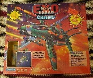 Exo Squad Kaz Takagi With Exofighter Space E-Frame - Playmates (Exo-Squad Space Series) action figure collectible - Main Image 2